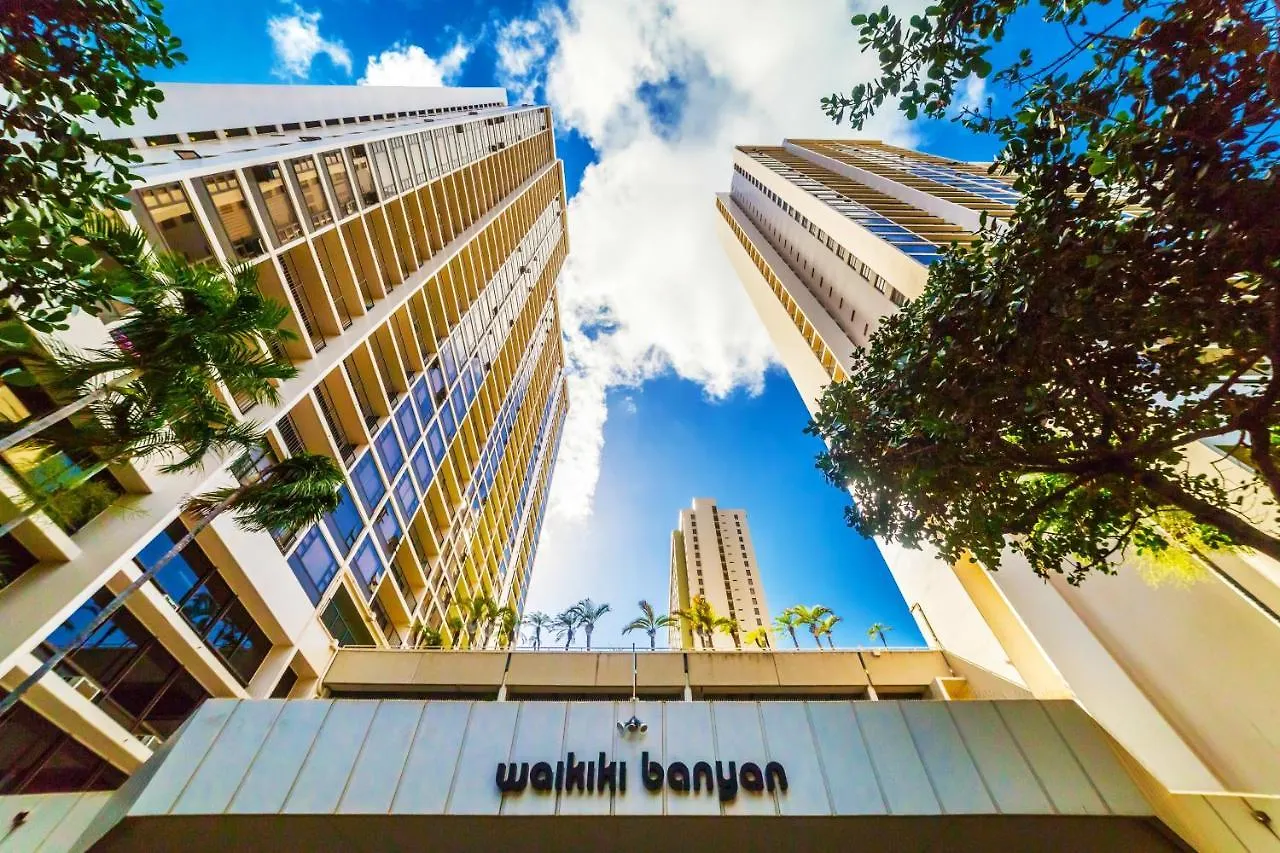 Waikiki Banyan Ocean View Oasis With Free Parking! Apartment Honolulu