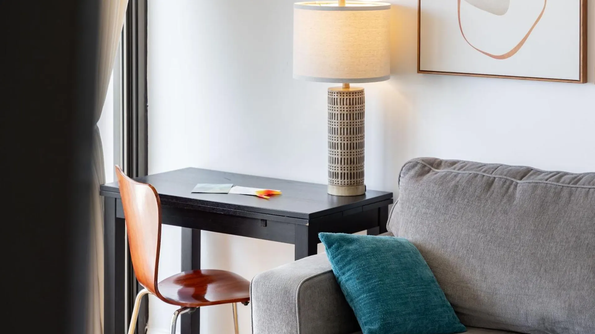 Waikiki Banyan Ocean View Oasis With Free Parking! Apartment Honolulu